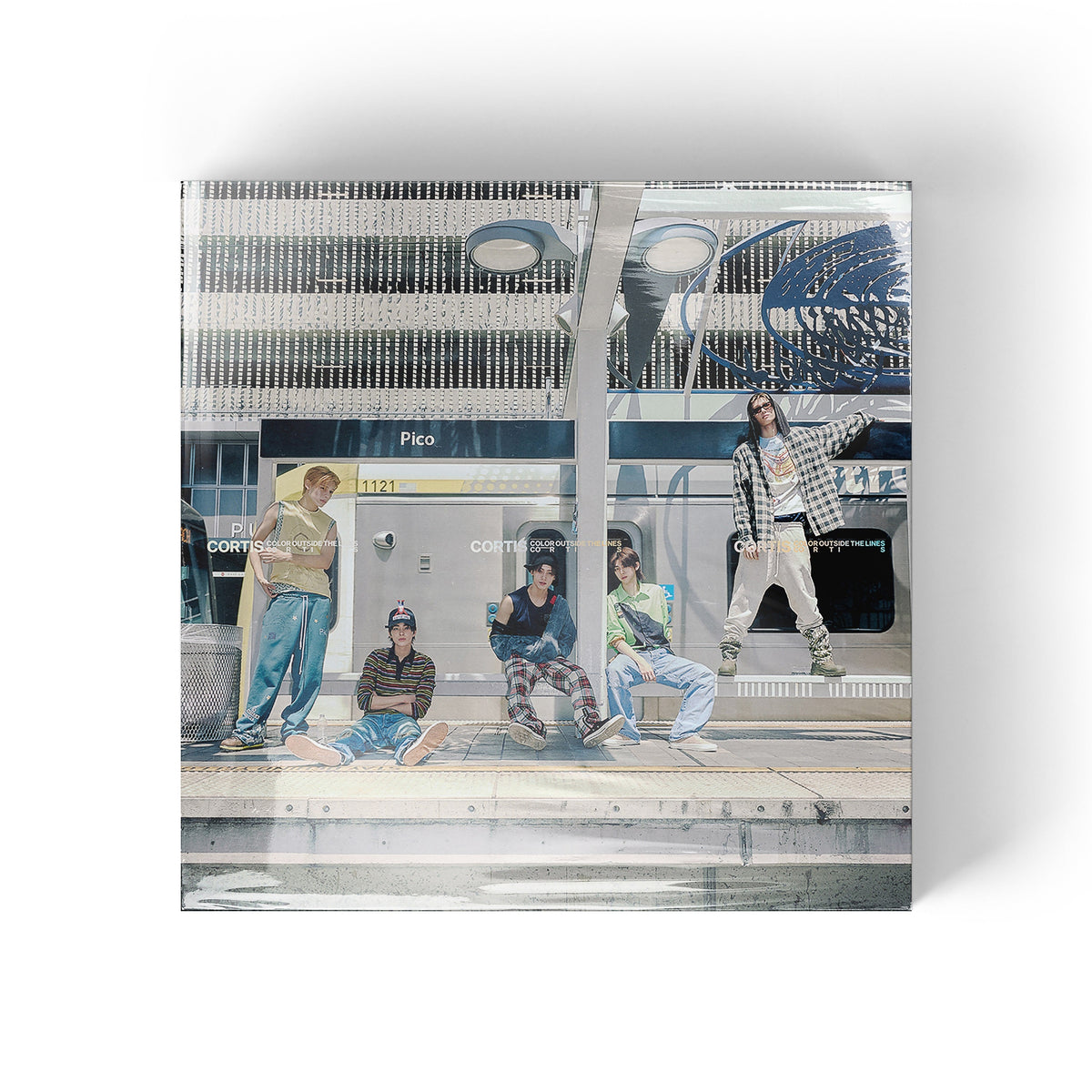 Color Outside The Lines [LP] (Sand Color Vinyl 6 Photocards 2 Inserts)